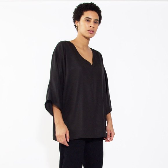 HDH Basics Reversible Smock Top - Picture 2 of 3